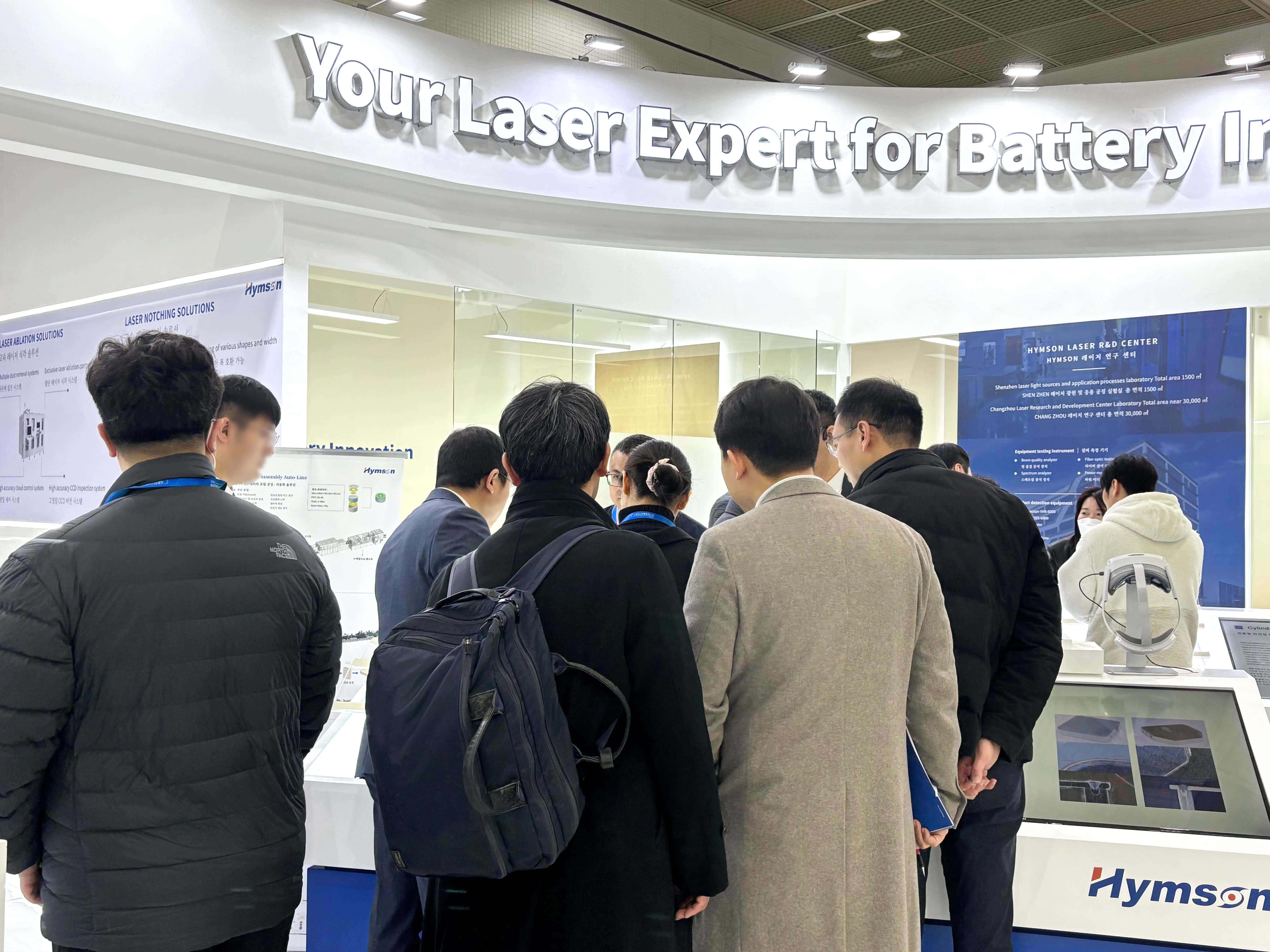 1、SVG-展柜参观 - 副本.jpg