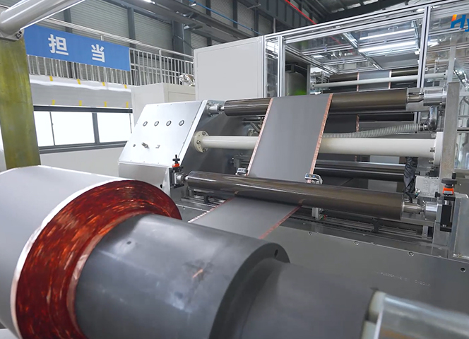 ?速激光模切分切?体机（卧式）