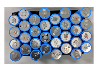 ag亚娱大圆柱电池模组